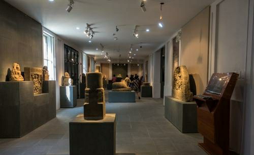 佔族雕刻博物館