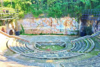 希臘劇院 熱門景點照片