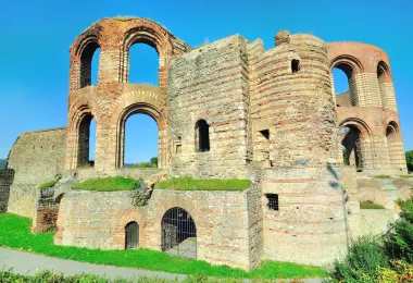 Kaiserthermen รูปภาพAttractionsยอดนิยม
