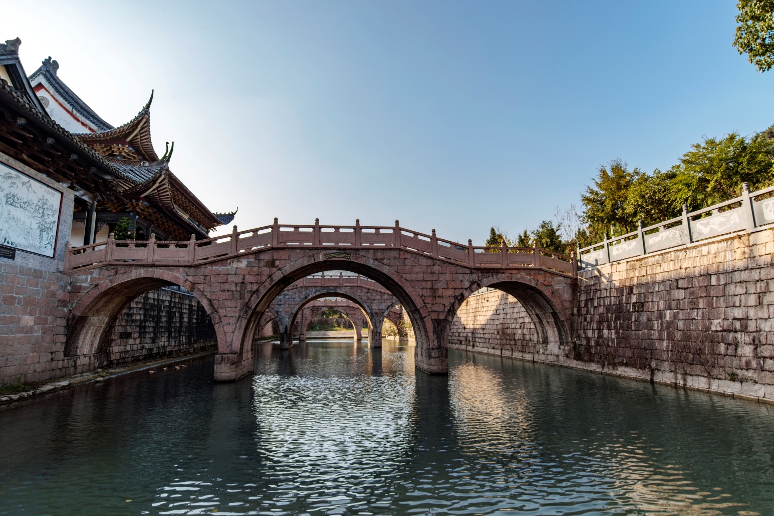 乐清乐清绅坊站广场攻略,乐清乐清绅坊站广场门票/游