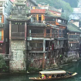 奪翠樓