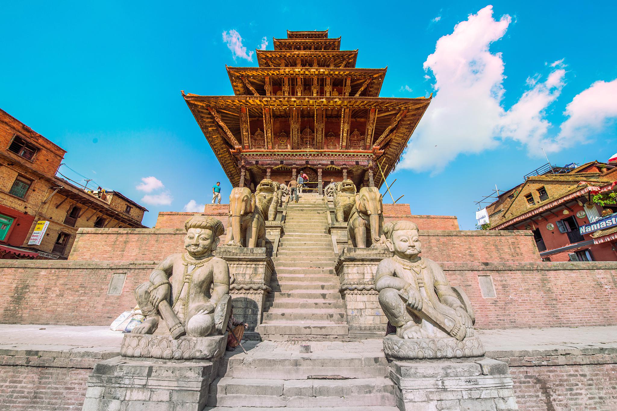 Bhaktapur Durbar Square attraction reviews - Bhaktapur Durbar Square tickets - Bhaktapur Durbar Square discounts - Bhaktapur Durbar Square transportation, address, opening hours - attractions, hotels, and food near Bhaktapur Durbar Square - Trip.com