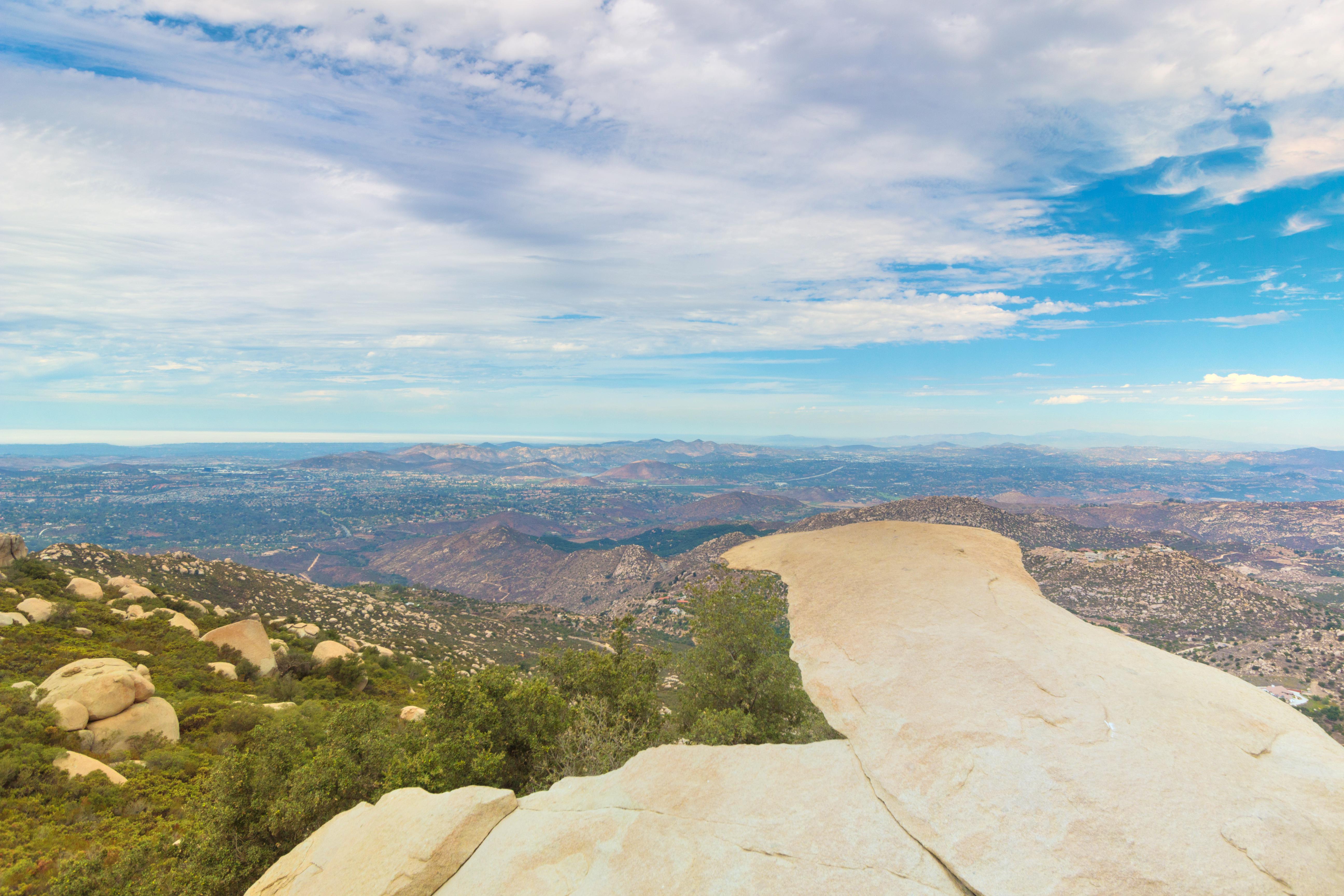 Potato Chip Rock Travel Guidebook Must Visit Attractions In Potato Chip Rock Nearby Recommendation Trip Com