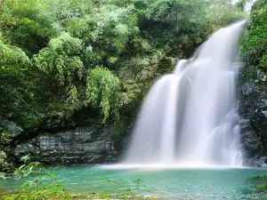 Zhijiang Hundred-waterfall Gorge