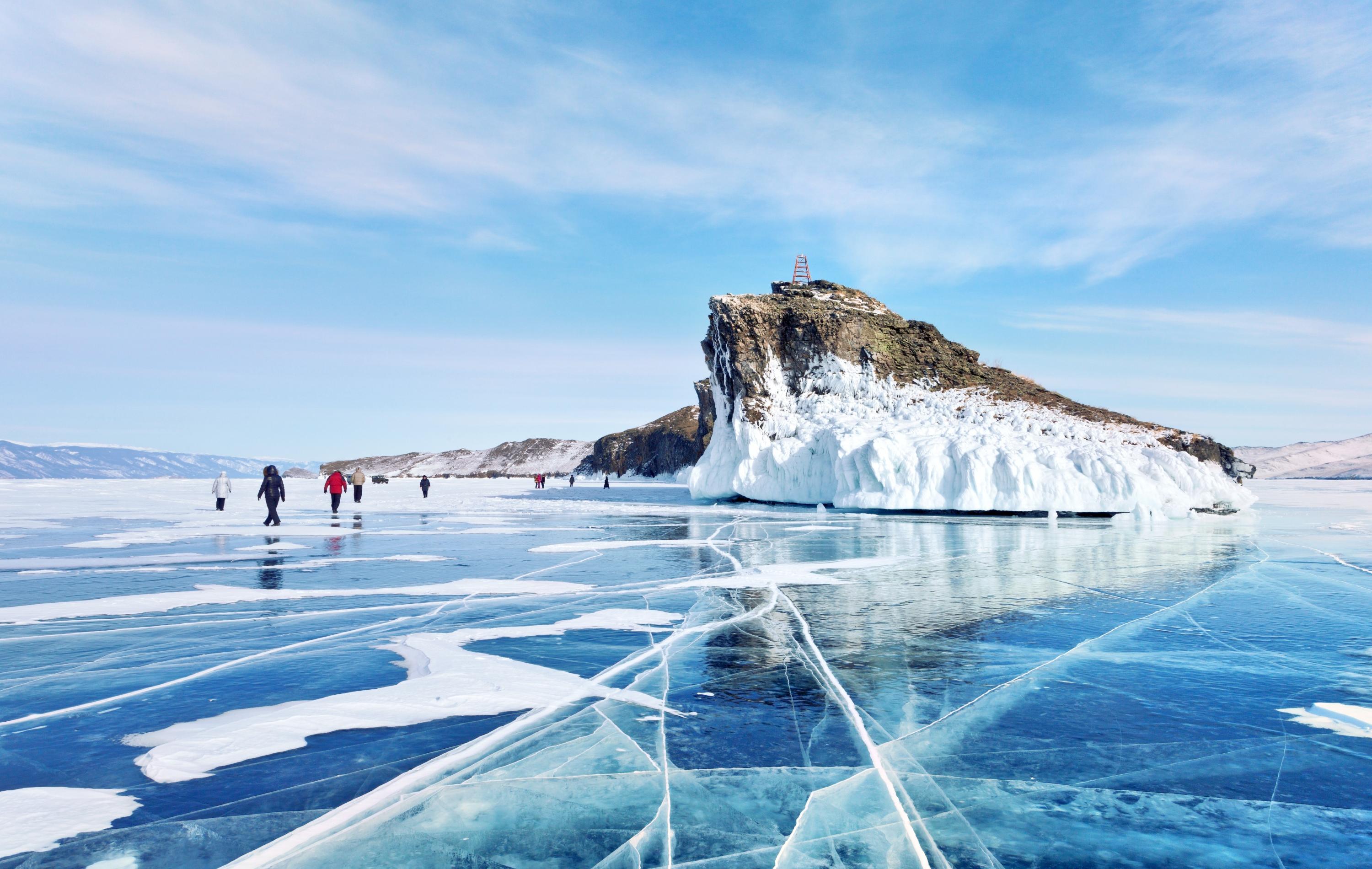 Красивые места зимой. Озеро Байкал зимой лед. Lake Siberia Baikal Winter. Байкал зима 2022. Красивый лед на Байкале.