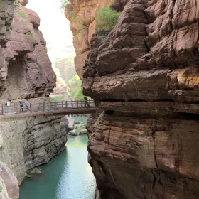 Hongshi Cliff