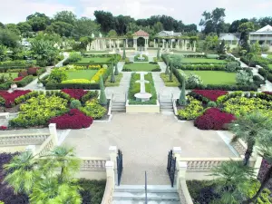 Hollis Garden