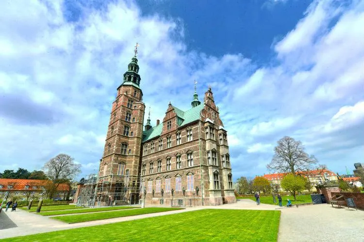 Rosenborg Castle Travel Guidebook Must Visit Attractions In Copenhagen Rosenborg Castle Nearby Recommendation Trip Com