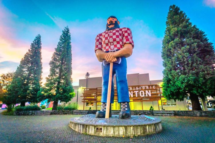 Paul Bunyan Statue travel guidebook must visit attractions in Bangor