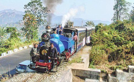 ダージリン ダージリン ヒマラヤ鉄道トイ トレイン 評判 案内 トリップドットコム