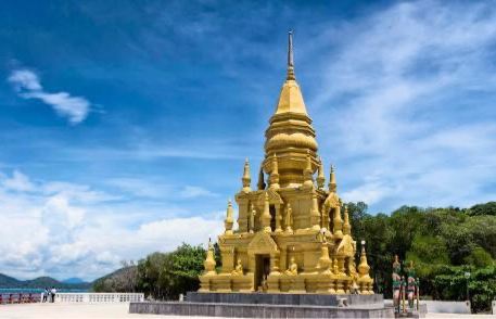 Pagoda Laem Sor Temple