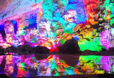 Yiling Cave Popular Attractions Photos