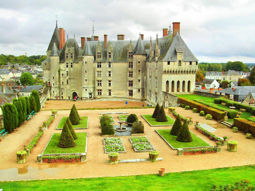 Chateau De Langeais Travel Guidebook Must Visit Attractions In Langeais Chateau De Langeais Nearby Recommendation Trip Com