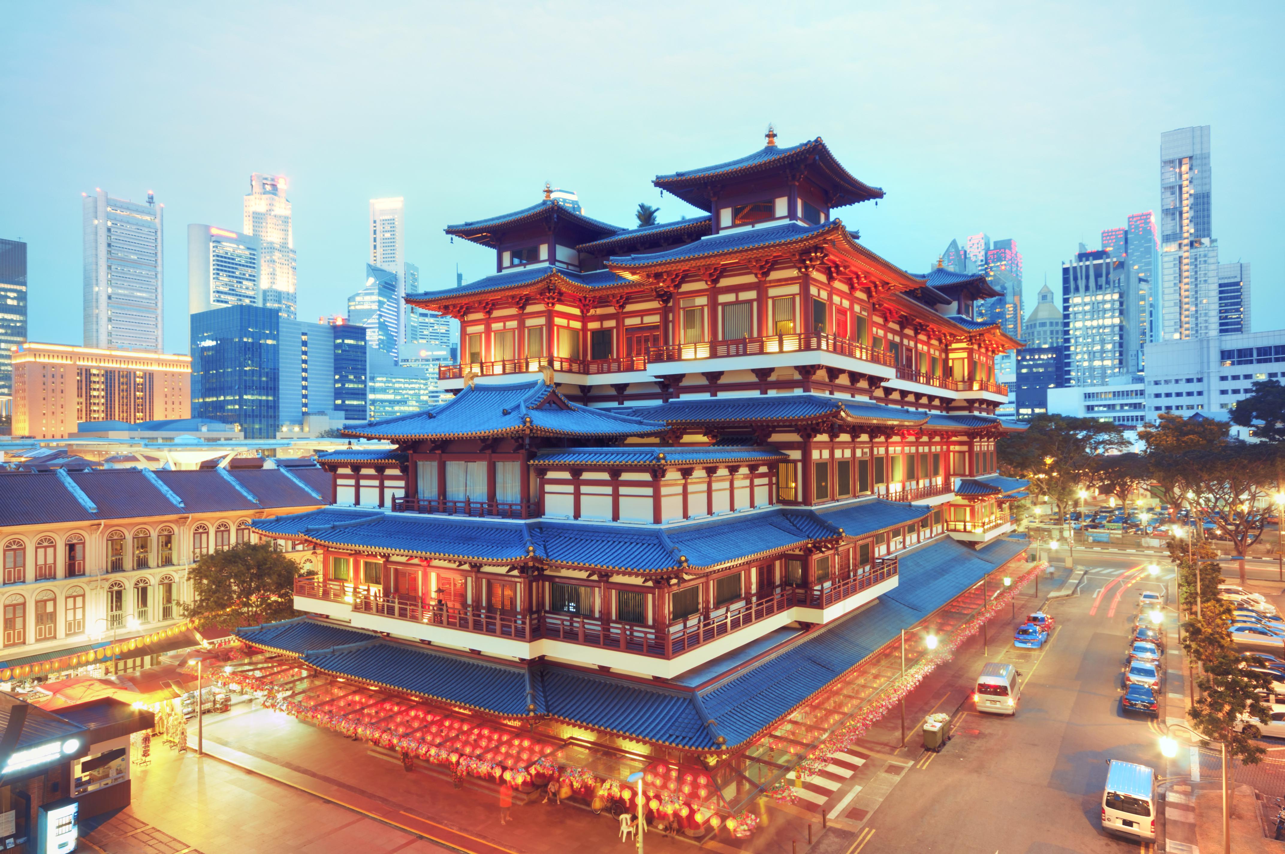 Buddha Tooth Relic Temple Travel Guidebook Must Visit Attractions In Singapore Buddha Tooth Relic Temple Nearby Recommendation Trip Com