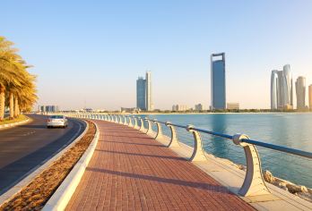 Abu Dhabi Corniche and Breakwater Popular Attractions Photos