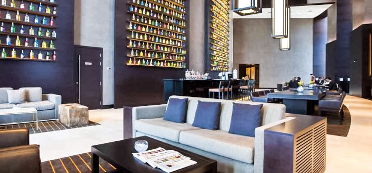 Lobby Lounge The Ritz Carlton Dubai Reviews Food Drinks In Dubai Dubai Trip Com