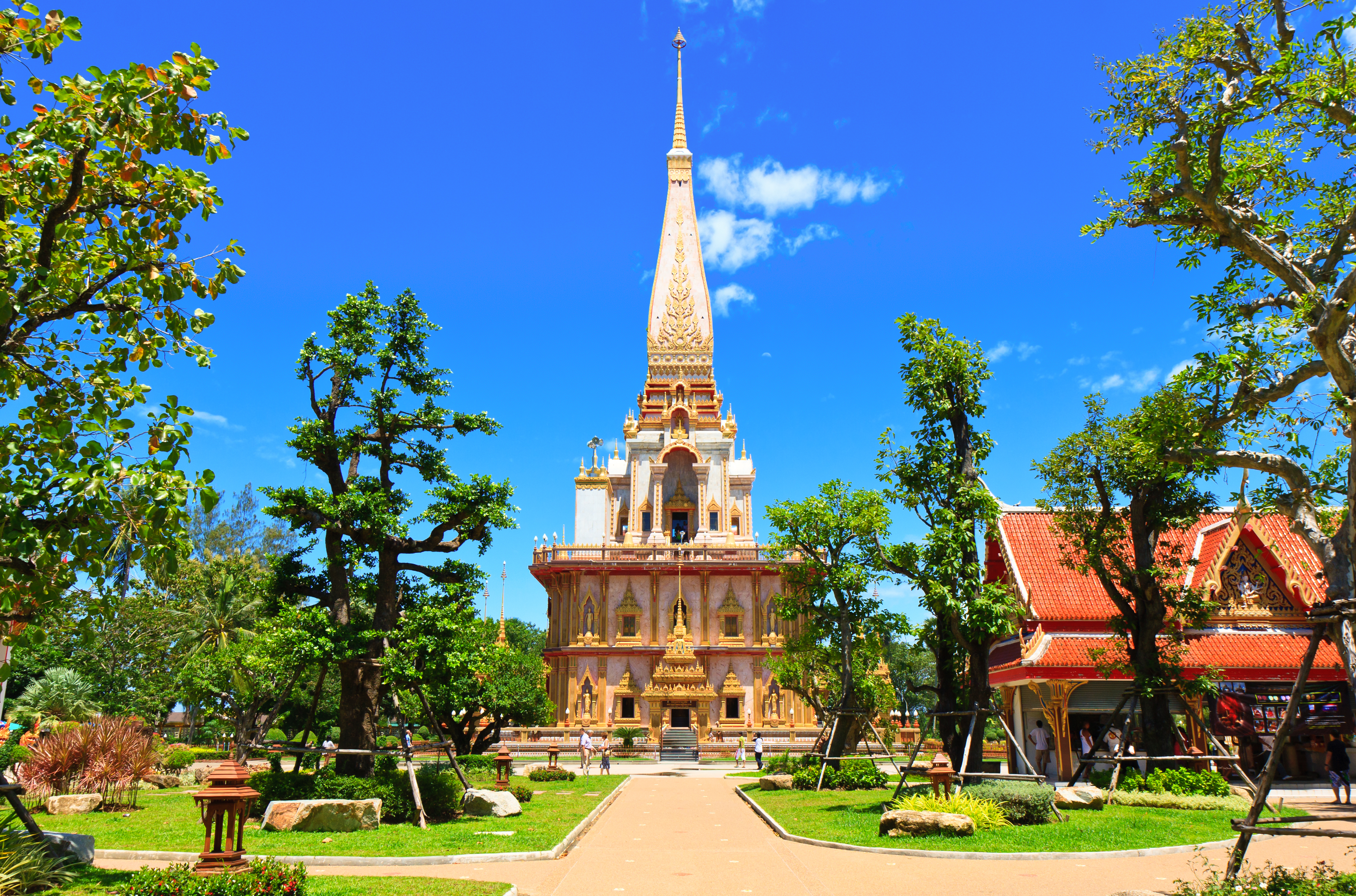Latest travel itineraries for Chaithararam Temple - Wat Chalong in June  (updated in 2023), Chaithararam Temple - Wat Chalong reviews, Chaithararam  Temple - Wat Chalong address and opening hours, popular attractions, hotels,