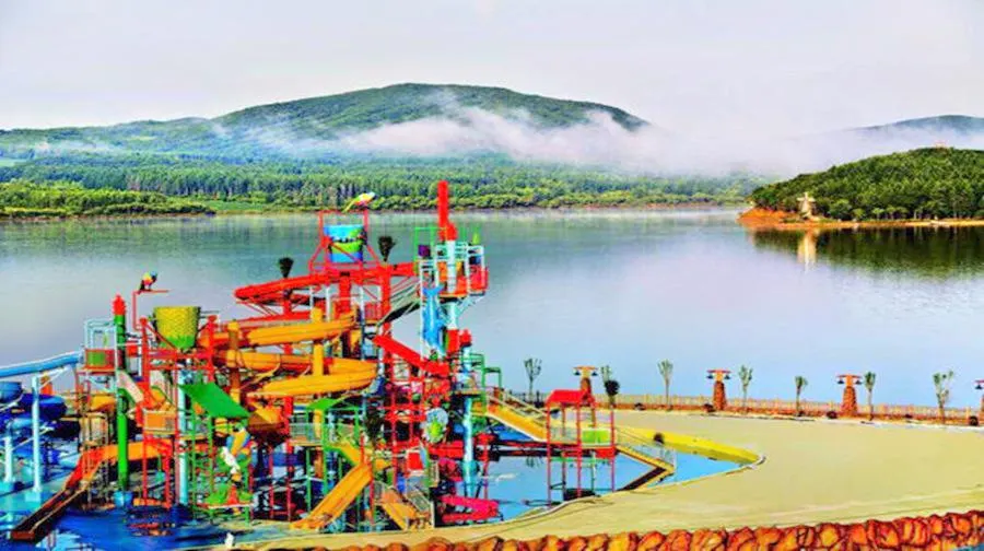 Moon Island Russian Style Water Park