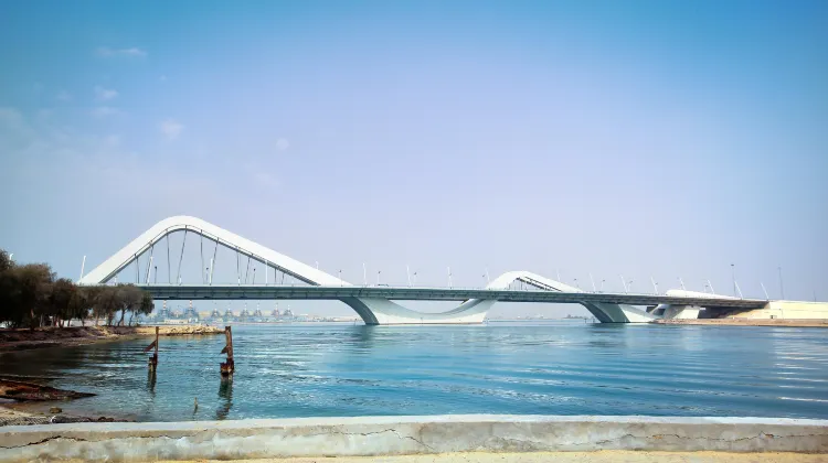 Sheikh Zayed Bridge Travel Guidebook Must Visit Attractions In Abu Dhabi Sheikh Zayed Bridge Nearby Recommendation Trip Com