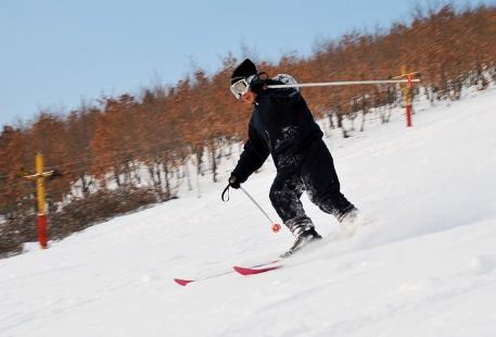 雲峰山滑雪場