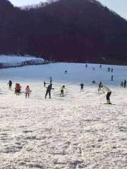 黃河石林滑雪場