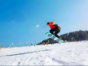 Zengjiashan Ski Resort