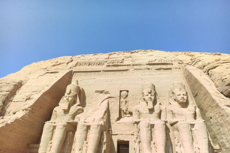 カイロ ラムセス2世像 評判 案内 トリップドットコム