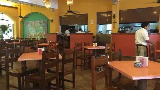 La Terraza restaurants, addresses, phone numbers, photos, real user  reviews, Rosado Salas and Calle 5, Cozumel 77600, Mexico, Cozumel  restaurant recommendations 