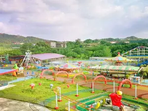 Yibanghuanqiu Theme Amusement Park