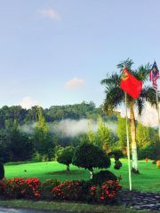 Gunung Raya Golf Resort
