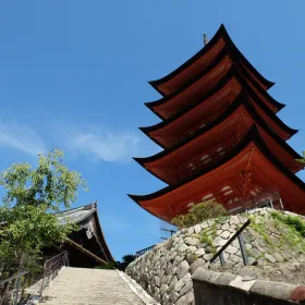 Toyokuni Shrine Five-Story Pagoda