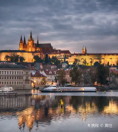 絶対に行くべきプラハの観光スポット トリップドットコム