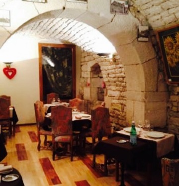 Poivre Rouge Reviews Food Drinks In Bourgogne Franche Comte Dole Trip Com