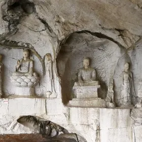 Fuboshan Carvings and statues