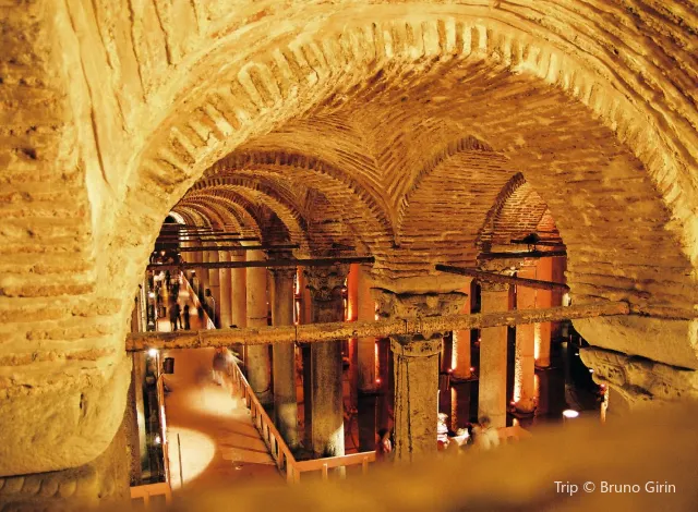 イスタンブール バシリカシスタン 評判 案内 トリップドットコム