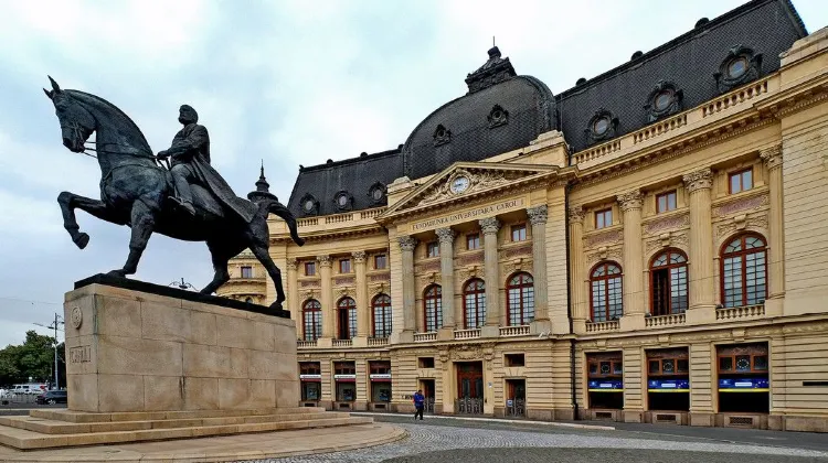 Biblioteca Naţională A Romanieiのレビュー Biblioteca Naţională A Romanieiのチケット Biblioteca Naţională A Romanieiの割引 Biblioteca Naţională A Romanieiの交通機関 所在地 営業時間 Biblioteca Naţională A Romaniei周辺の観光スポット ホテル