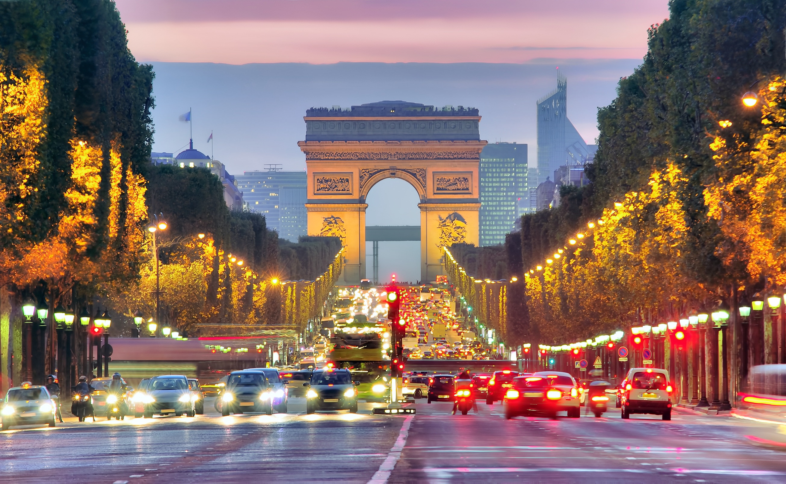 Avenue des Champs-Élysées attraction reviews - Avenue des Champs-Élysées tickets - Avenue des Champs-Élysées discounts - Avenue des Champs-Élysées transportation, address, opening hours - attractions, hotels, and food near Avenue des Champs-Élysées -