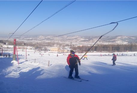 Yuquan Teacher Wang Ski Area
