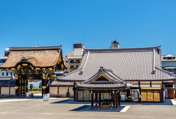 Nishi Hongan-ji Temple Popular Attractions Photos