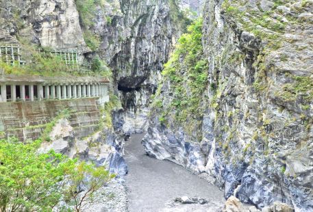 Taroko Swallow Grotto Trail