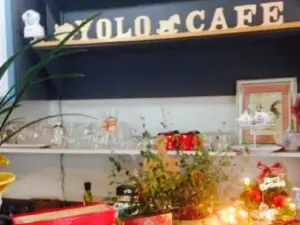 Cafe Yolo