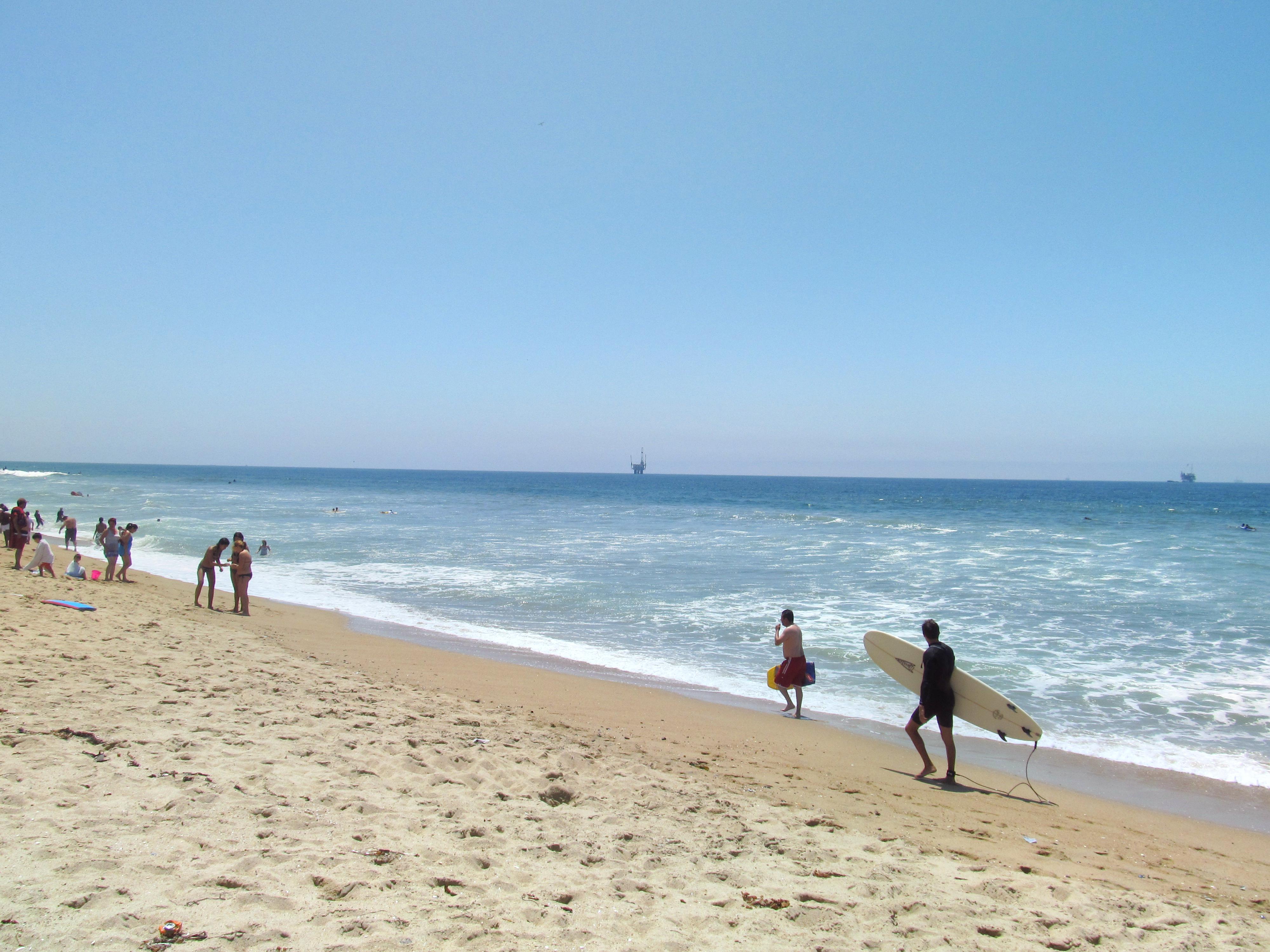 beaches to visit near disneyland