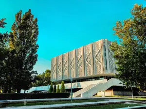 烏茲別克斯坦國家歷史博物館