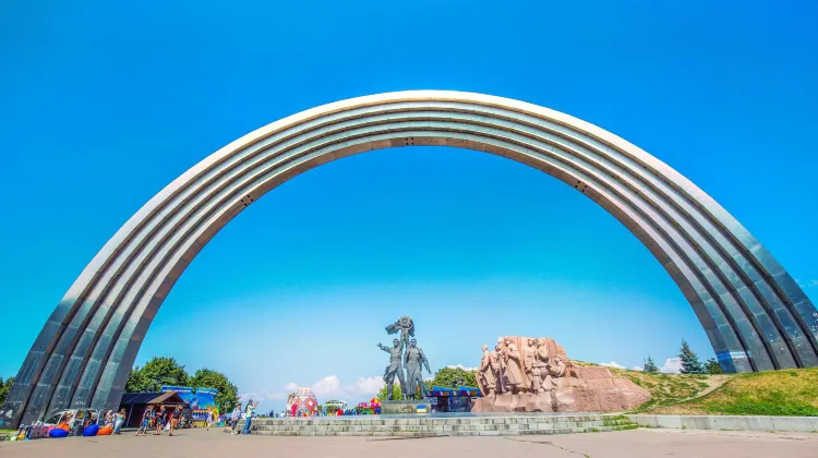 Friendship Of Nations Arch Travel Guidebook Must Visit Attractions In Kyiv Friendship Of Nations Arch Nearby Recommendation Trip Com