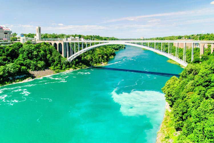 ナイアガラの滝 Rainbow Bridge 評判 案内 トリップドットコム