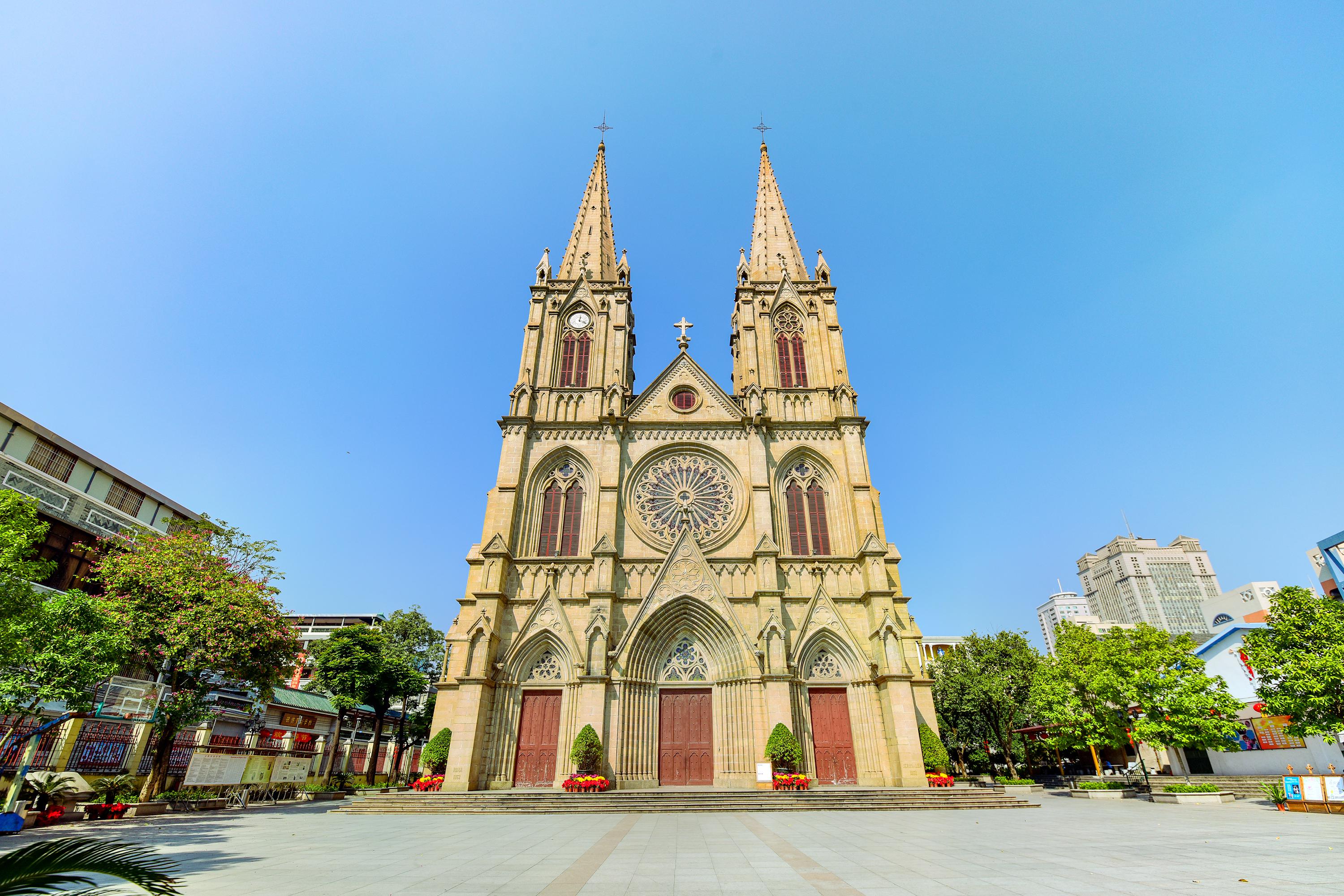 Sacred Heart Cathedral travel guidebook –must visit attractions in Guangzhou – Sacred Heart Cathedral nearby recommendation – Trip.com