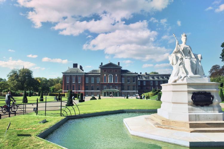 ロンドン ケンジントンガーデンズ 評判 案内 トリップドットコム