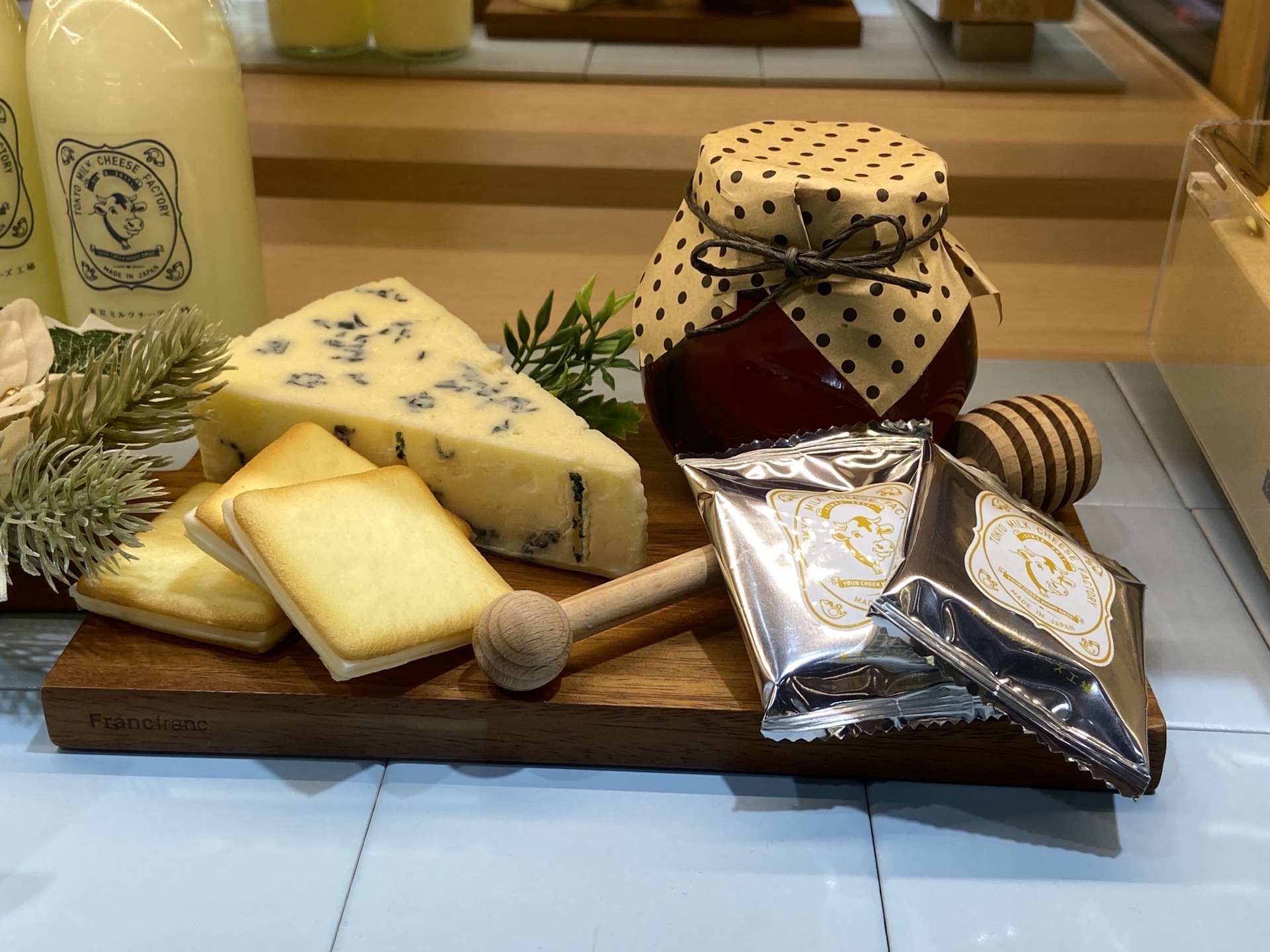 Tokyo Milk Cheese Kojo Lumine Shinjuku Reviews Food Drinks In Tokyo Trip Com