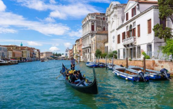 イタリア行き格安航空券 Lcc飛行機チケット比較 予約 Trip Com