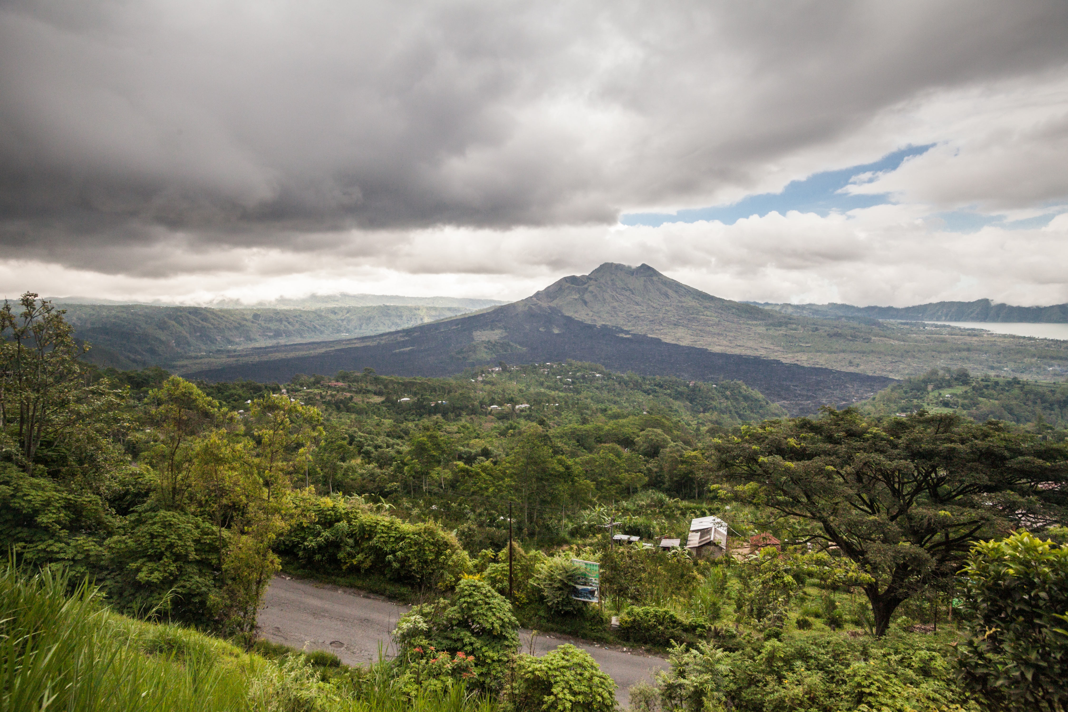 バトゥール山のレビュー バトゥール山のチケット バトゥール山の割引 バトゥール山の交通機関 所在地 営業時間 バトゥール山周辺の観光スポット ホテル グルメ Trip Com